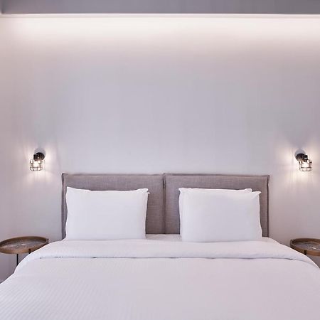 Urban Heights 3Bd Apt, Next To Hilton Athena Bagian luar foto
