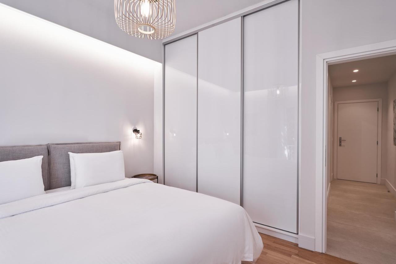 Urban Heights 3Bd Apt, Next To Hilton Athena Bagian luar foto