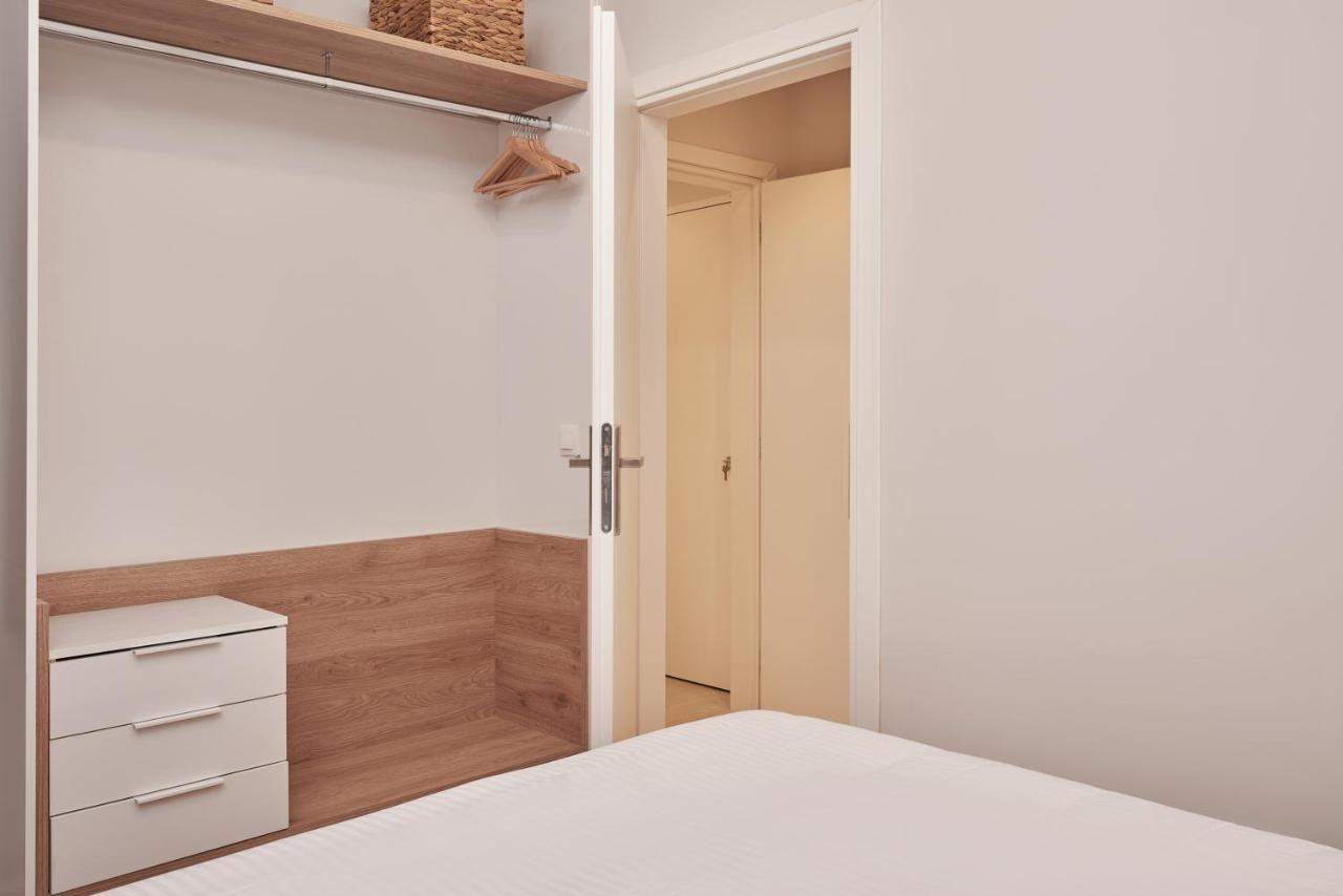 Urban Heights 3Bd Apt, Next To Hilton Athena Bagian luar foto